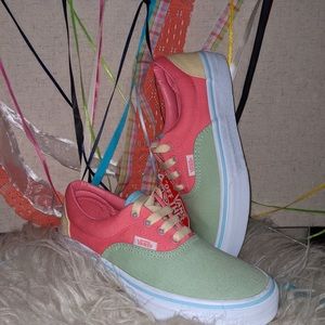 Kids Vans Size 3 NEW